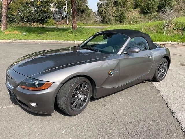 Usata BMW Z4 192 CV (141 kW) 2003 Grigio Cabrio
