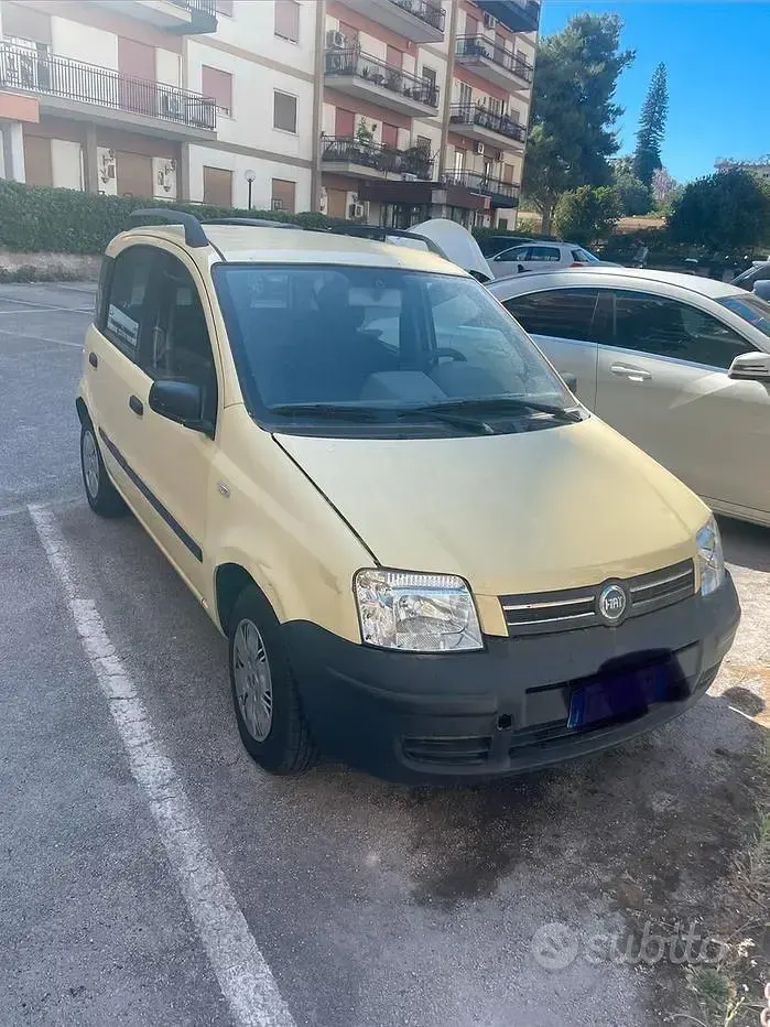 Usata Fiat Panda Dynamic 60 CV (44 kW) 2005 Giallo Utilitaria