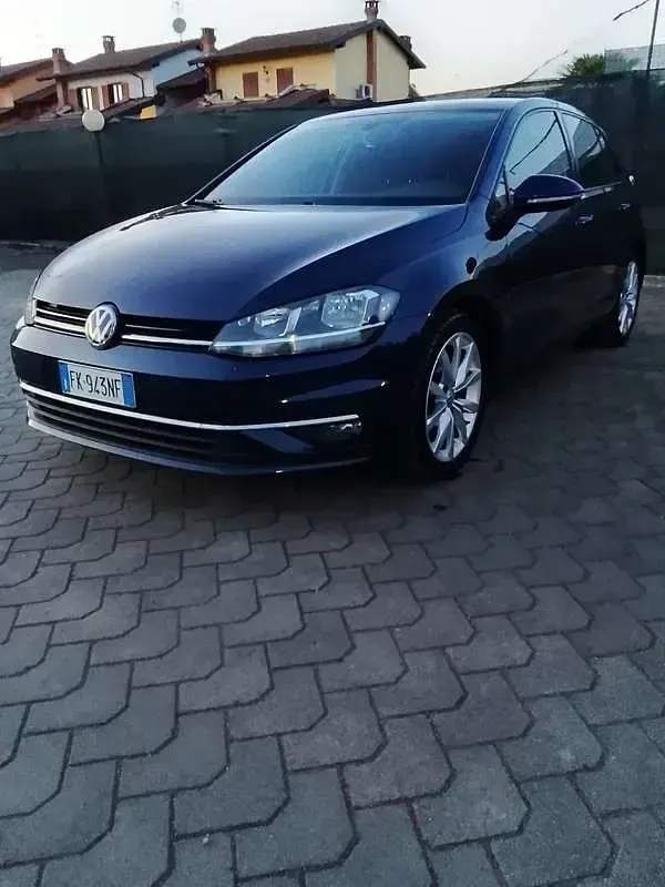 Usata VW Golf VII Highline 150 CV (110 kW) 2017 Berlina
