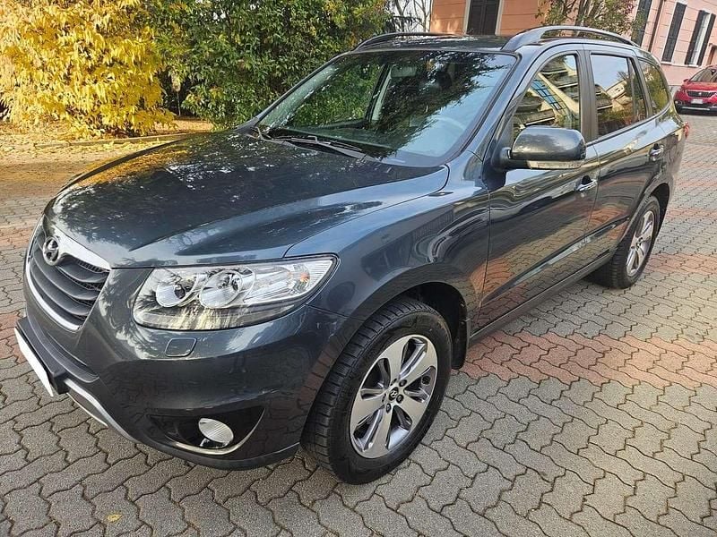 Grigio Usata 2011 Hyundai Santa Fe Style SUV | 5400 € (Ottimo prezzo) - Immagine 1/4