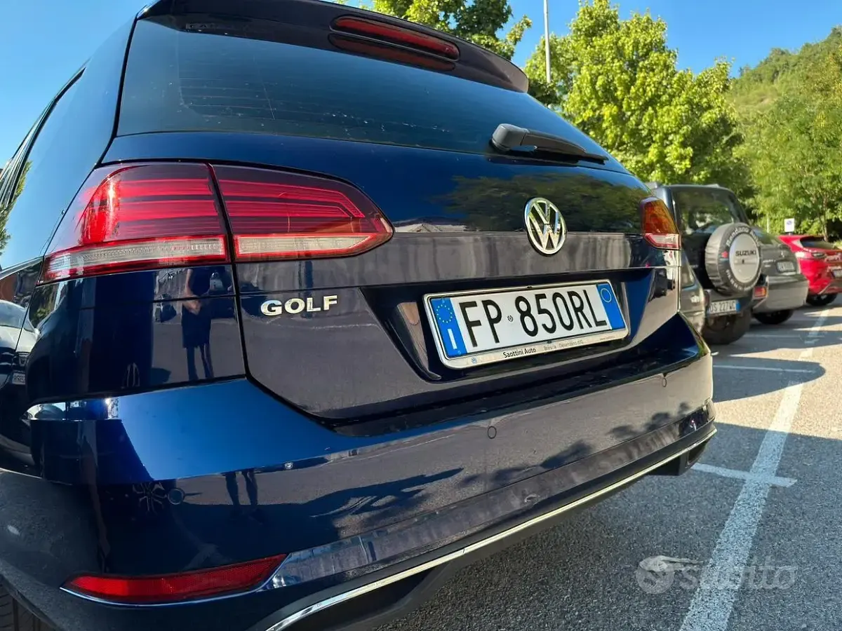 Usata VW Golf VII Comfortline 116 CV (85 kW) 2018 Bluazzurro Station wagon