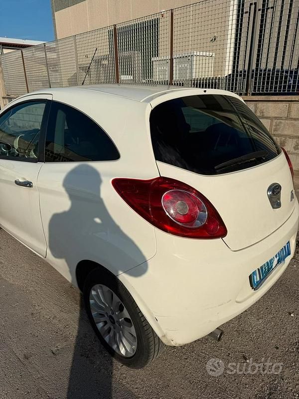 Usata Ford Ka Titanium 69 CV (50 kW) 2015 Utilitaria