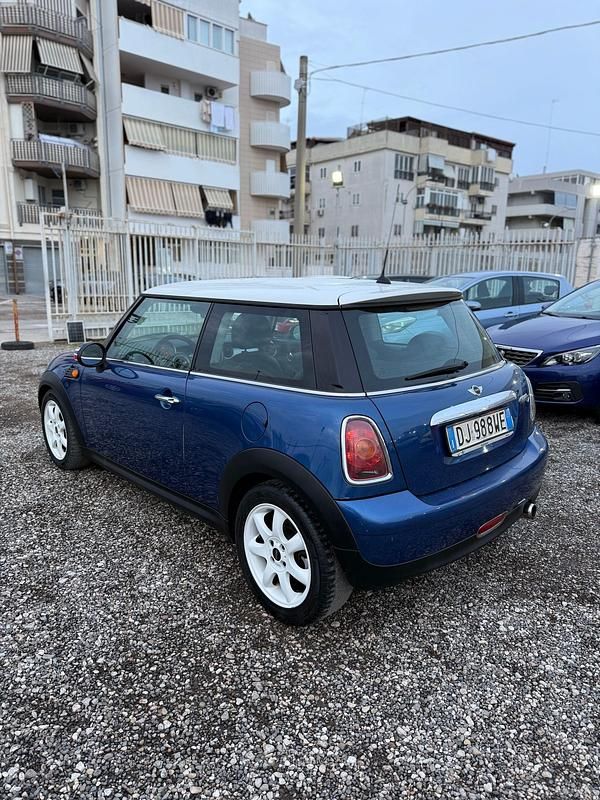 Usata Mini Cooper 110 CV (80 kW) 2007 Blu Utilitaria