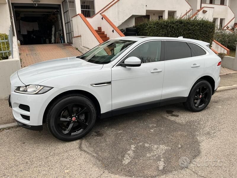 Usata Jaguar F-Pace R-Sport 180 CV (132 kW) 2016 Bianco SUV