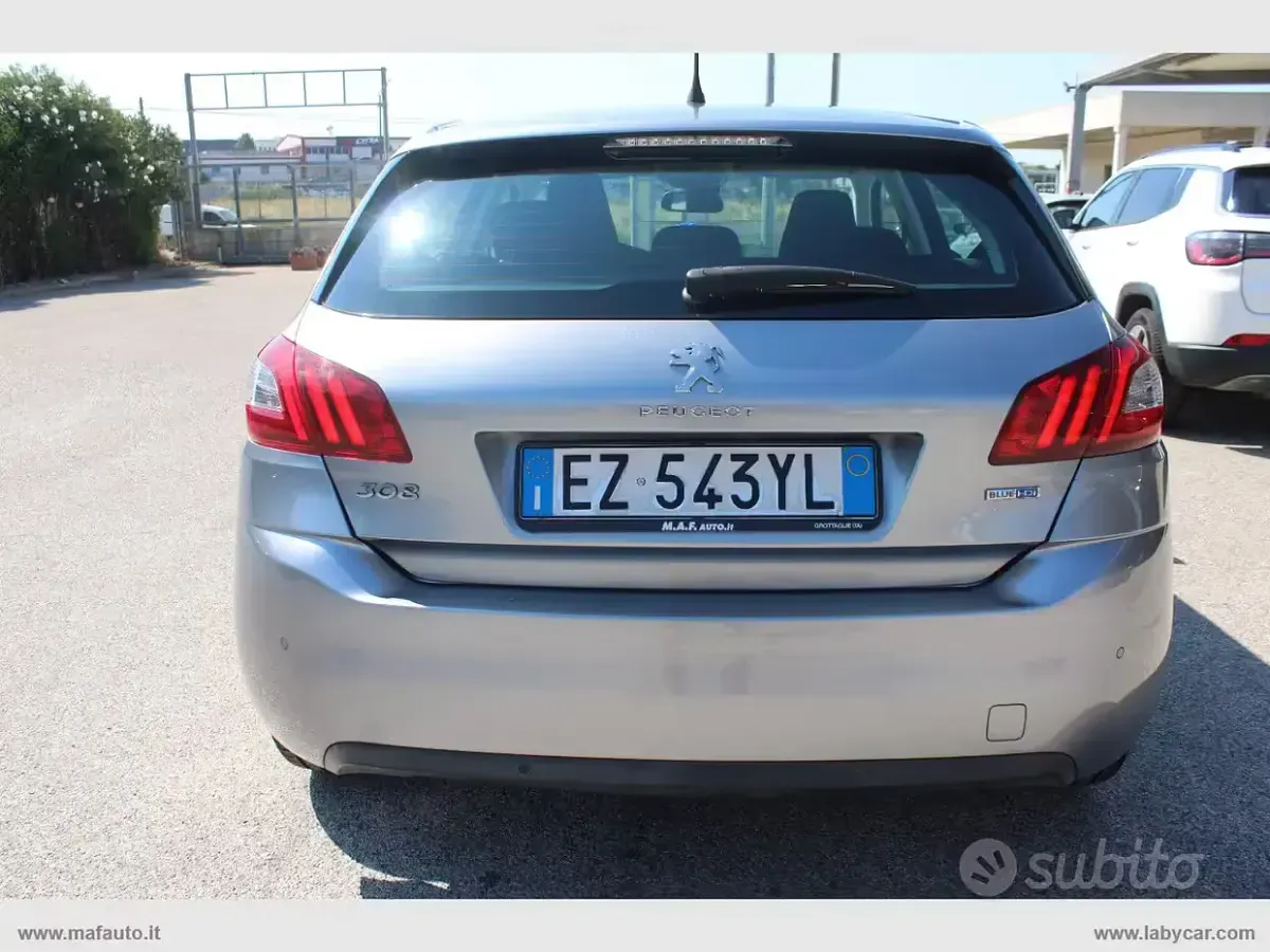 Usata Peugeot 308 GT-line 120 CV (88 kW) 2015 Grigio Berlina