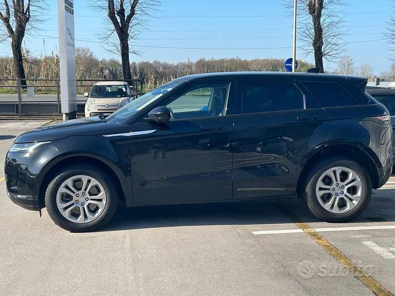 Usata Land Rover Range Rover evoque 163 CV (119 kW) 2021 Nero SUV