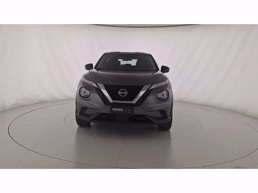 Usata Nissan Juke Acenta 114 CV (83 kW) 2024 Grigio scuro SUV