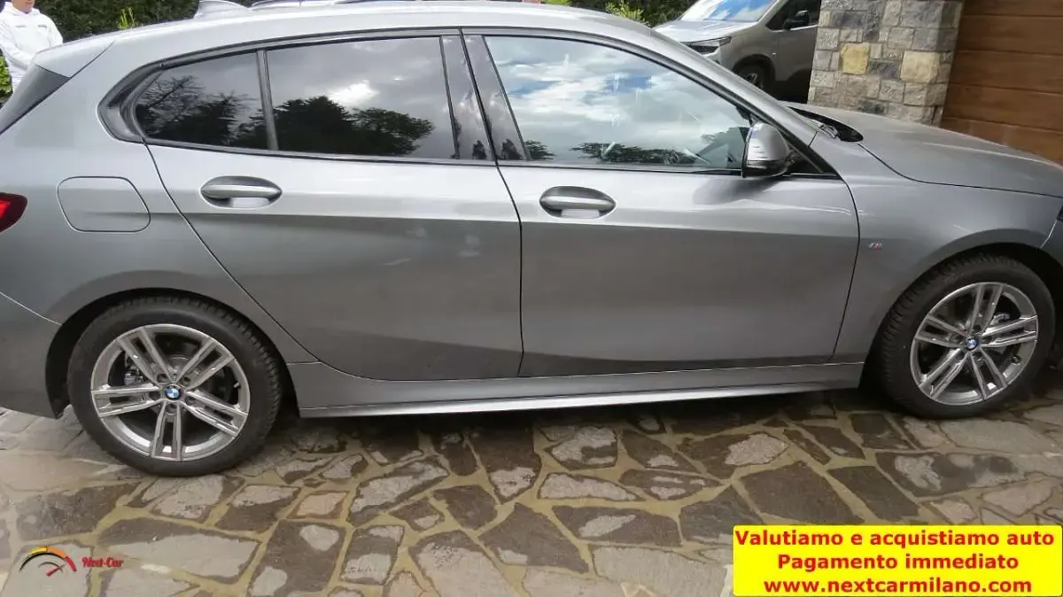 Käytetty BMW 118 M Sport 136 HP (100 kW) 2024 Harmaa Viistoperä