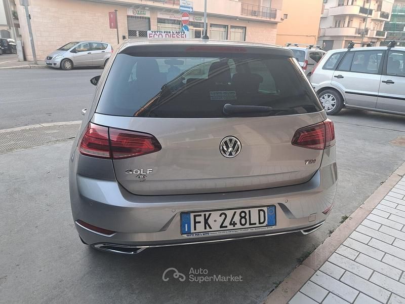 Usata VW Golf VII Executive 116 CV (85 kW) 2017 Gray Berlina