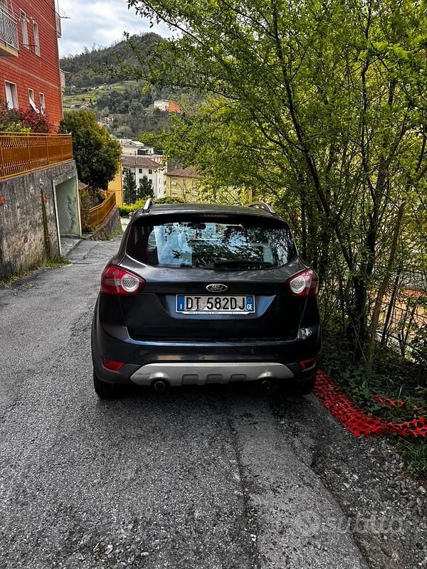 Usata Ford Kuga 136 CV (100 kW) 2009 Blu SUV