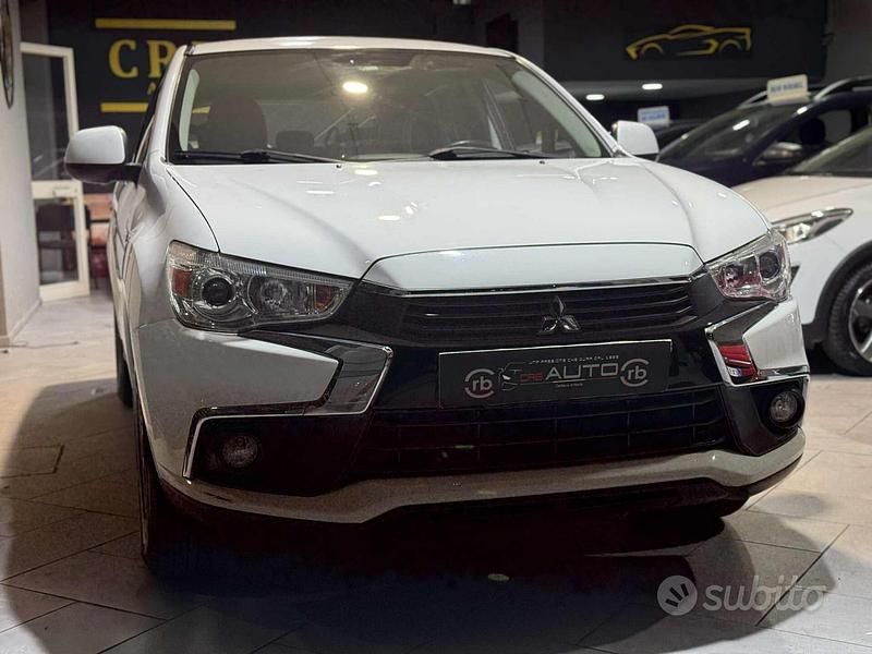 Usata Mitsubishi ASX 114 CV (83 kW) 2017 Bianco SUV