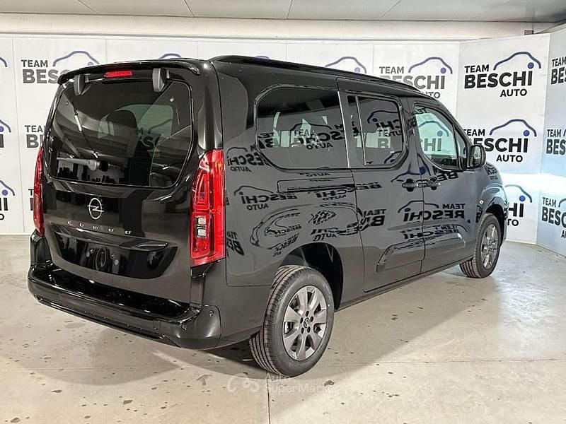 Nuova Opel Combo Elegance 131 CV (96 kW) 2026 Nero Monovolume
