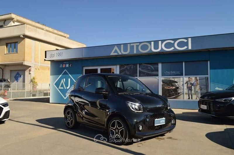 Usata Smart ForTwo Electric Drive Prime 41 kW (56 CV) 2023 Nero Utilitaria