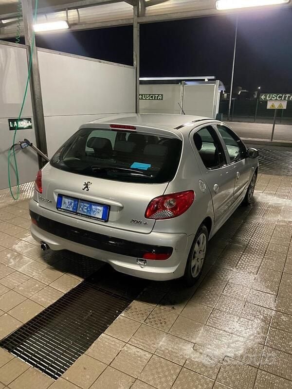 Usata Peugeot 206+ 60 CV (44 kW) 2012 Grigio Utilitaria