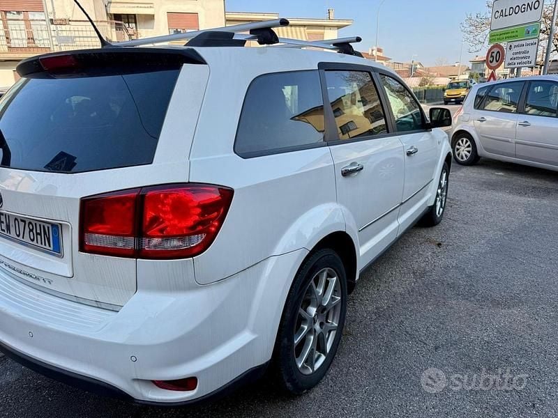 Usata Fiat Freemont Black Code 170 CV (125 kW) 2014 Bianco SUV