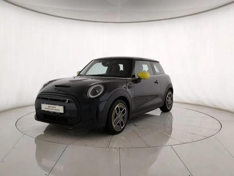 Usata Mini Cooper SE 75 kW (102 CV) 2023 Nero Utilitaria