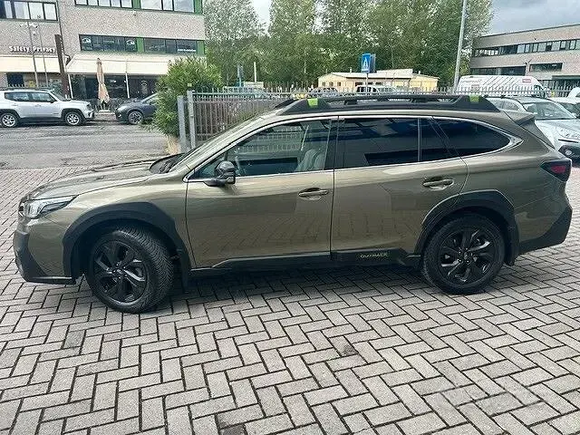 Usata Subaru Outback 4dventure 169 CV (124 kW) 2022 Verde Station wagon