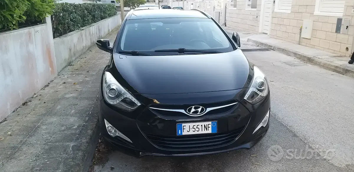 Usata Hyundai i40 136 CV (100 kW) 2011 Nero Station wagon