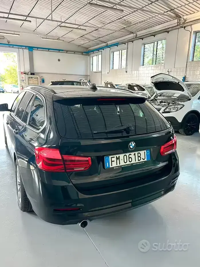 Usata BMW 318 150 CV (110 kW) 2018 Nero Station wagon