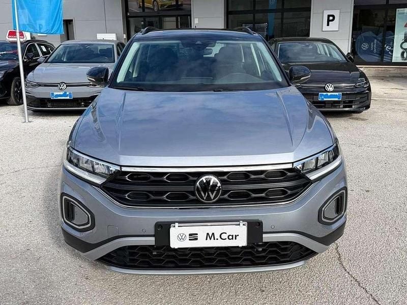 Usata VW T-Roc Life 116 CV (85 kW) 2025 Grigio silver SUV