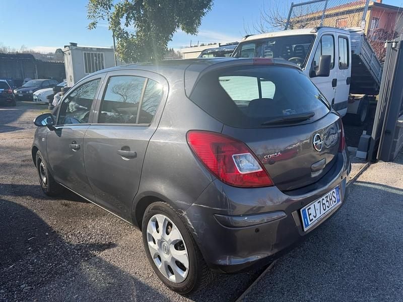 Usata Opel Corsa 95 CV (69 kW) 2011 Blu Utilitaria