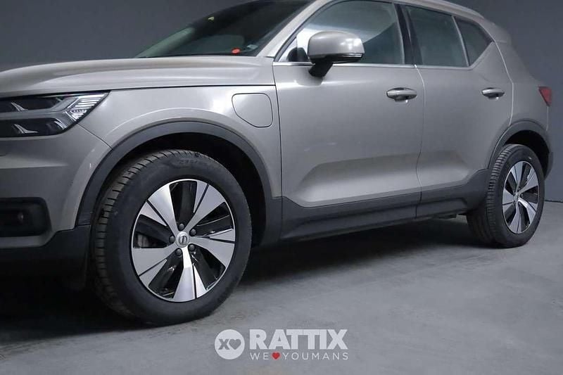 Usata Volvo XC40 Inscription 179 CV (131 kW) 2021 Pebble grey SUV