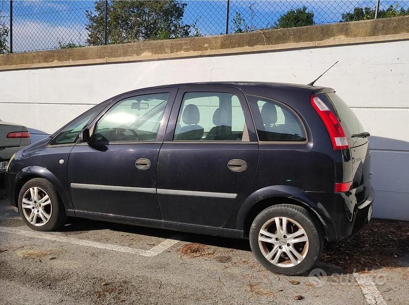 Usata Opel Meriva 2004 Nero Monovolume