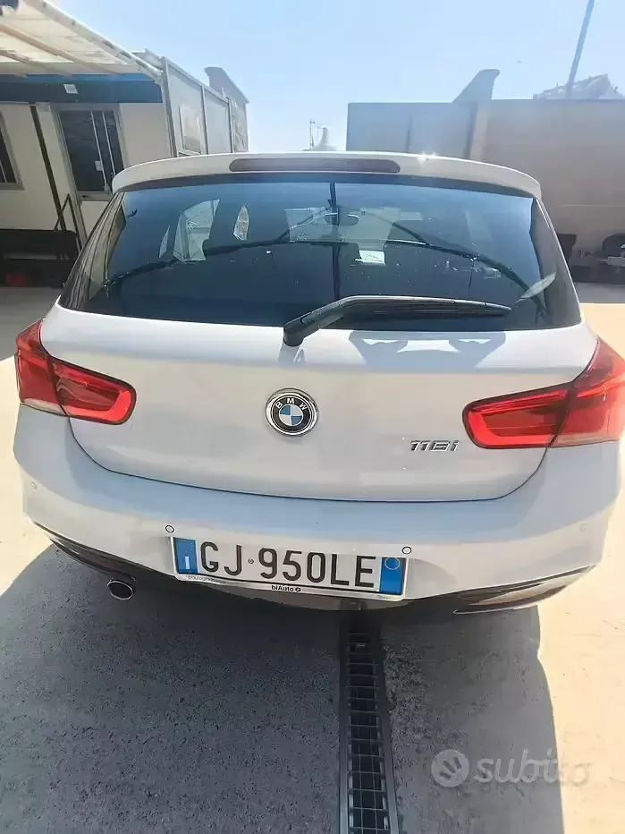 Usata BMW 118 M Sport 136 CV (100 kW) 2019 Bianco Utilitaria