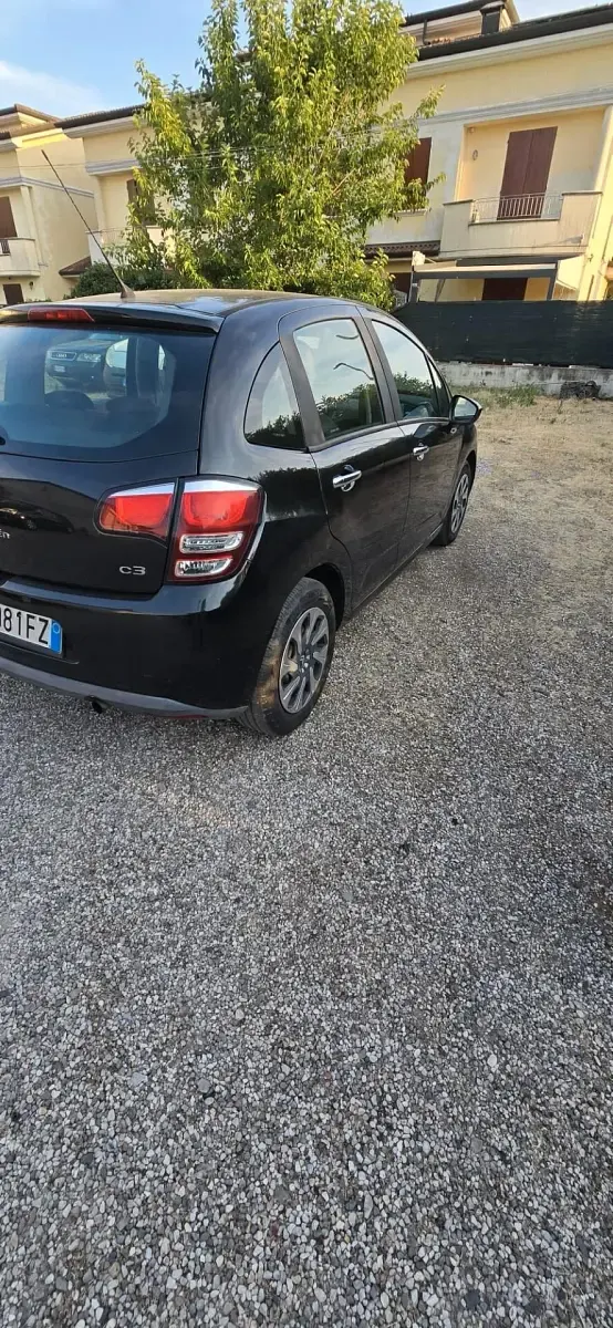 Usata Citroën C3 Attraction 68 CV (50 kW) 2014 Nero Berlina