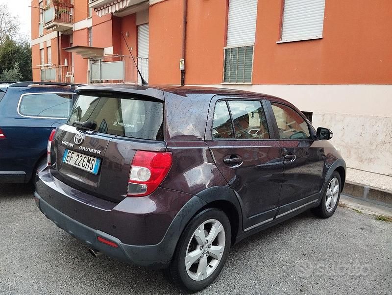 Usata Toyota Urban Cruiser 100 CV (73 kW) 2010 Berlina