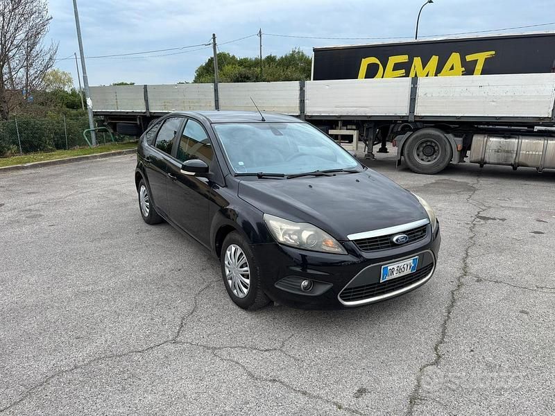 Usata Ford Focus Titanium 110 CV (80 kW) 2008 Nero Berlina
