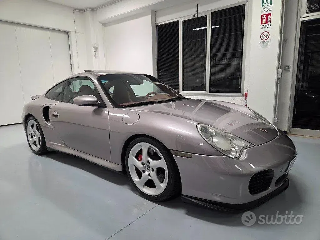 Usata Porsche 996 Turbo 420 CV (308 kW) 2002 Antracite Coupé