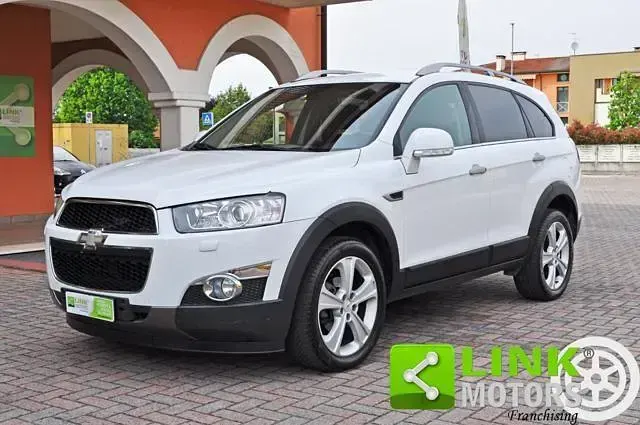 Usata Chevrolet Captiva LTZ 183 CV (134 kW) 2011 Bianco SUV