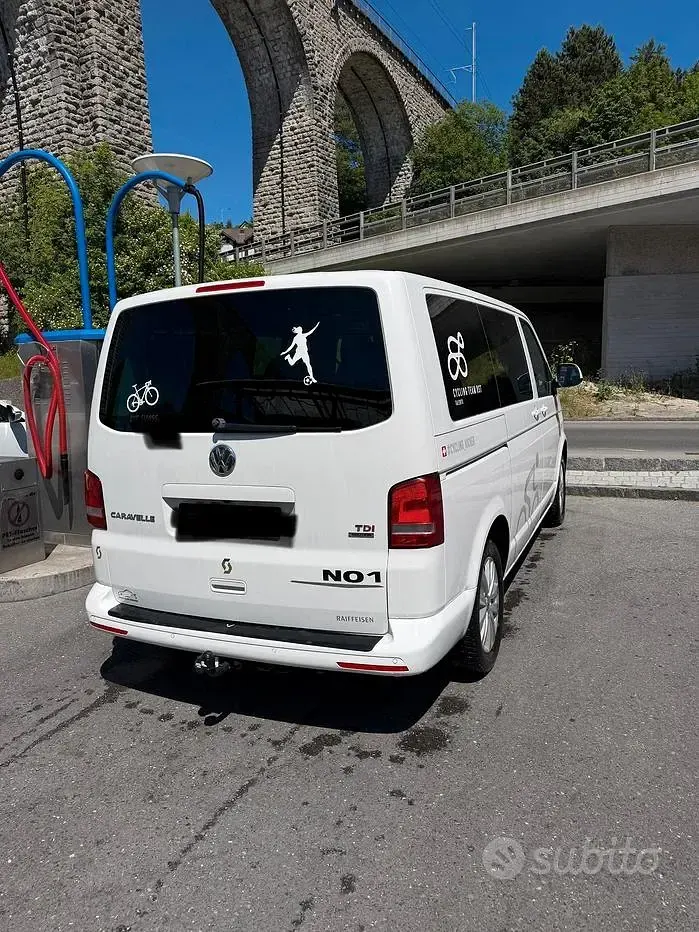 Usata VW Caravelle 180 CV (132 kW) 2014 Furgone