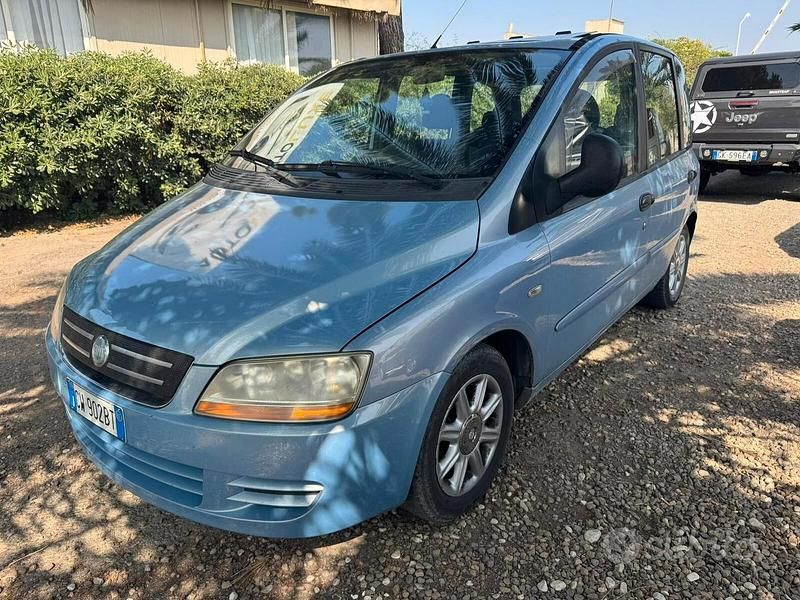 Blu Usata 2005 Fiat Multipla Family Monovolume | 3500 € (Molto cara) - Immagine 1/4