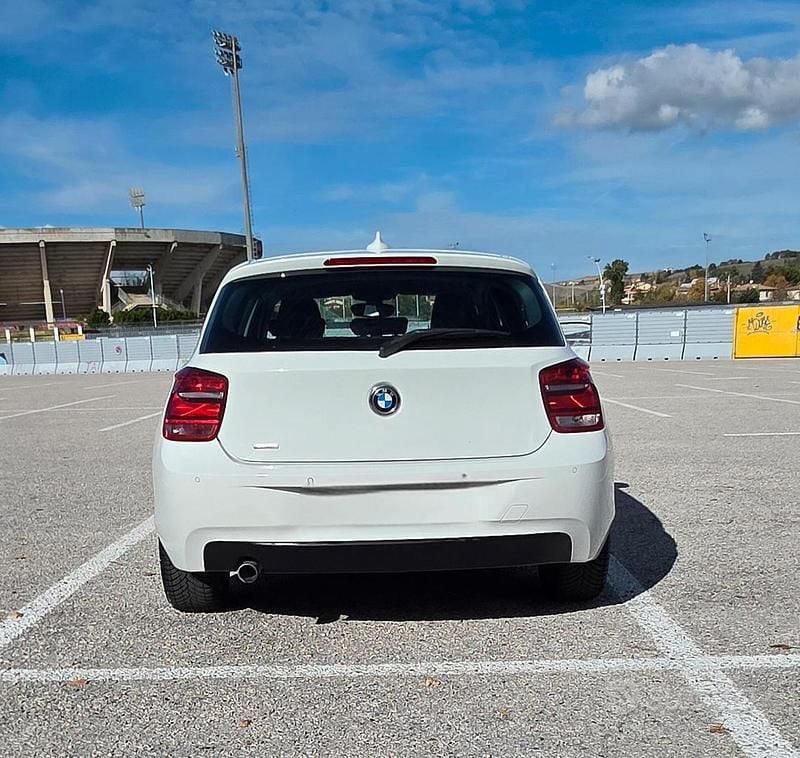Usata BMW 120 184 CV (135 kW) 2013 Bianco Utilitaria