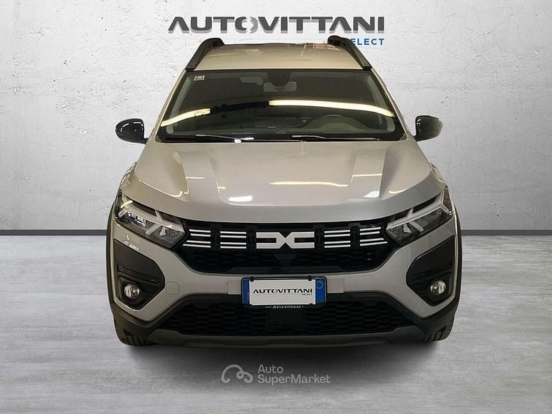 Usata Dacia Jogger Extreme 101 CV (74 kW) 2022 Gray Monovolume