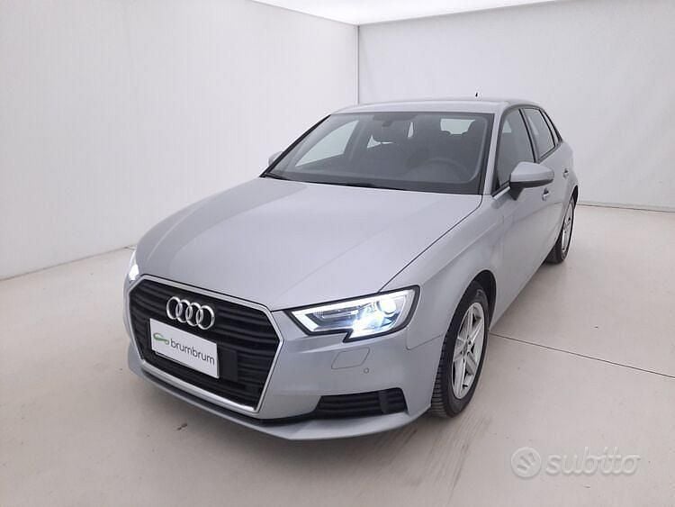 Usata Audi A3 Business 150 CV (110 kW) 2019 Grigio Berlina