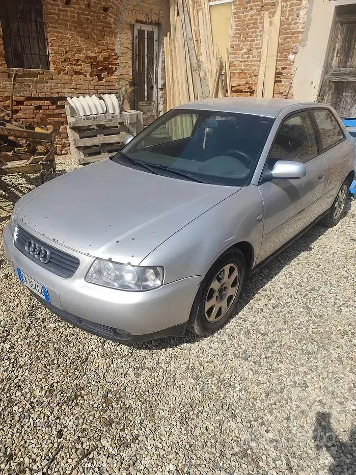 Usata Audi A3 90 CV (66 kW) 2003 Utilitaria