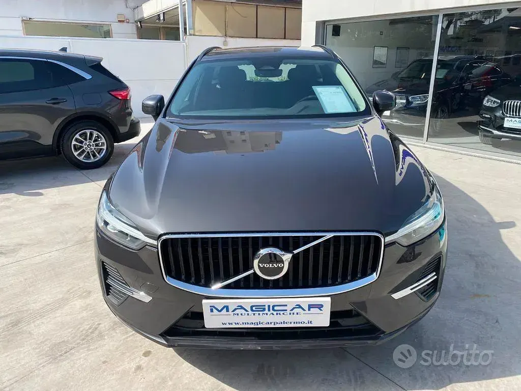 Usata Volvo XC60 197 CV (144 kW) 2022 Grigio SUV