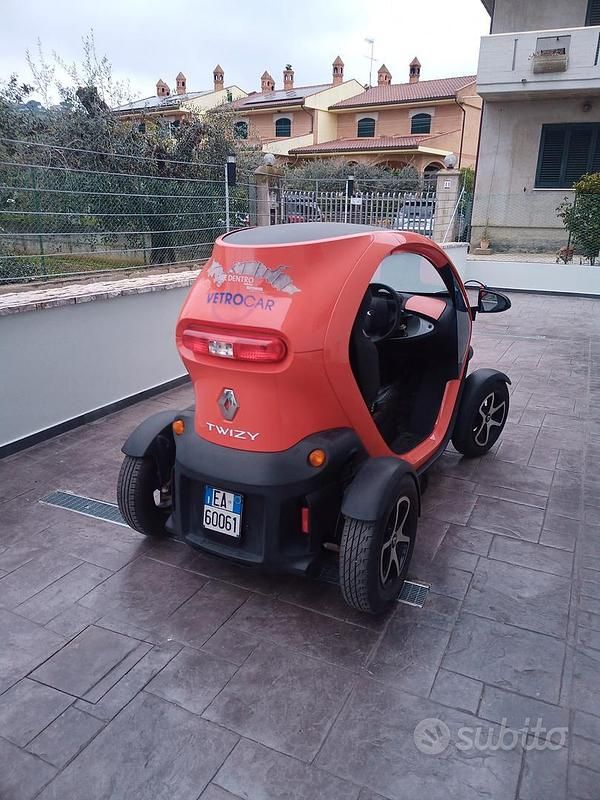Usata Renault Twizy 8 kW (12 CV) 2013 Utilitaria