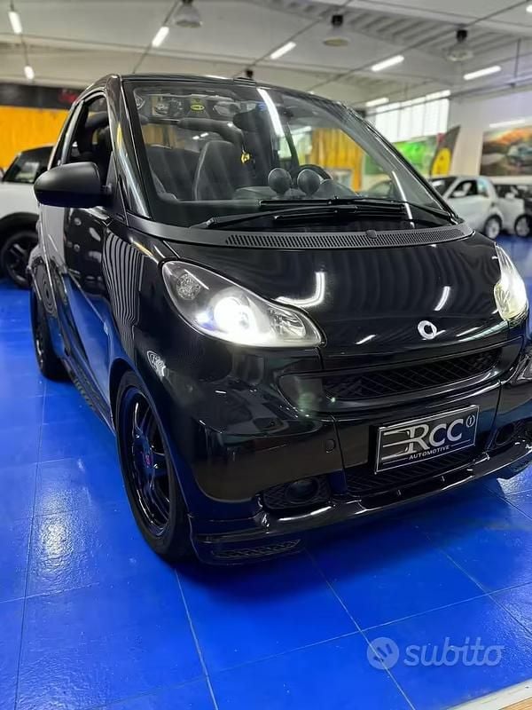 Usata Smart ForTwo Cabrio Brabus 98 CV (72 kW) 2009 Nero Cabrio