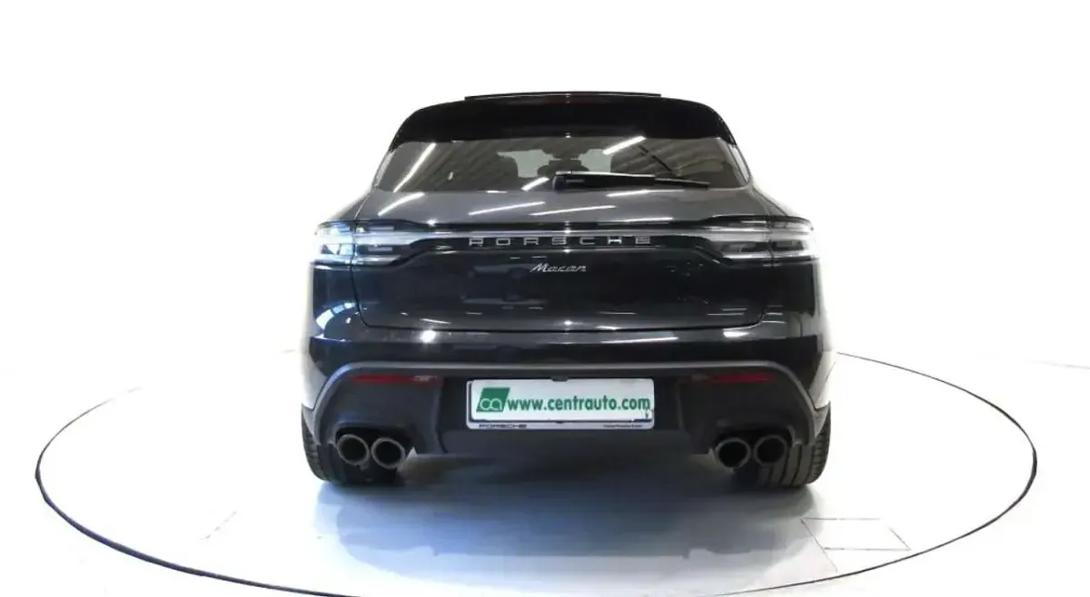 Usata Porsche Macan 265 CV (194 kW) 2022 Grigio vulcano SUV