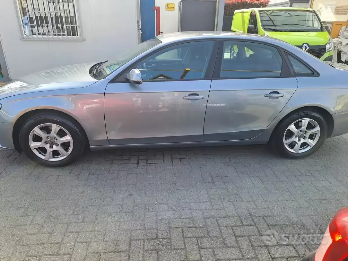 Usata Audi A4 160 CV (117 kW) 2009 Grigio Berlina