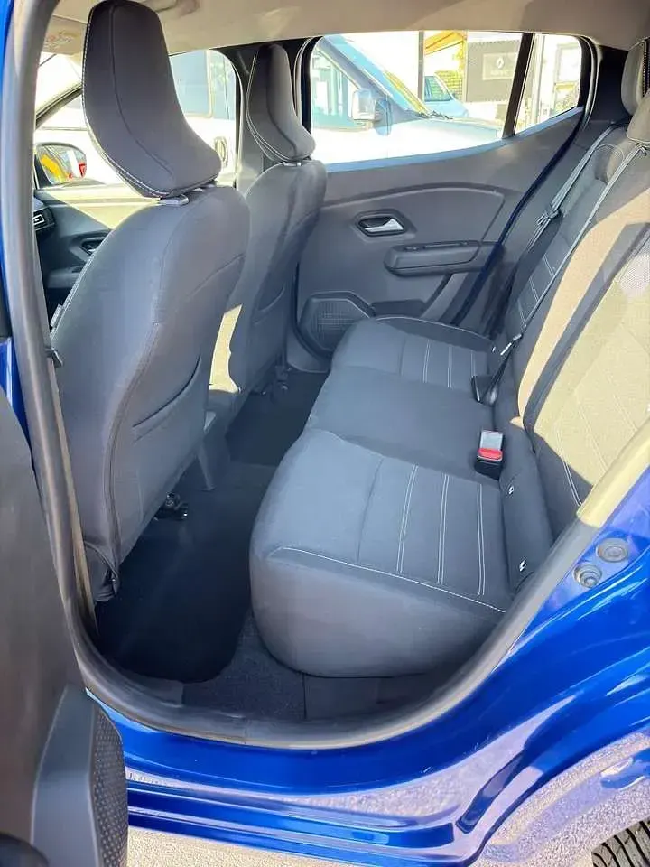 Usata Dacia Sandero Expression 101 CV (74 kW) 2023 Blu/azzurro Berlina