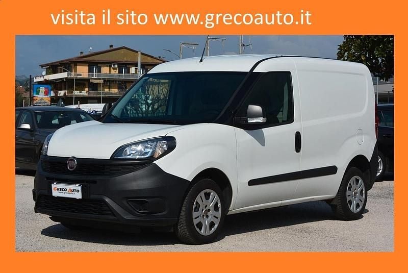 Usata Fiat Doblò Lounge 95 CV (69 kW) 2020 Bianco Monovolume