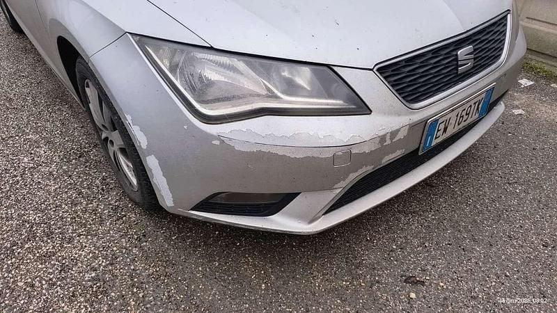 Usata Seat Leon Style 105 CV (77 kW) 2014 Argento Berlina