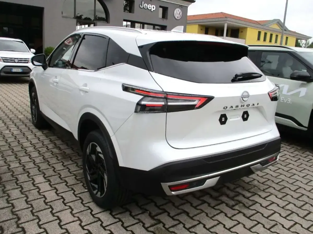 Nuova Nissan Qashqai N-Connecta 158 CV (116 kW) 2026 Bianco SUV