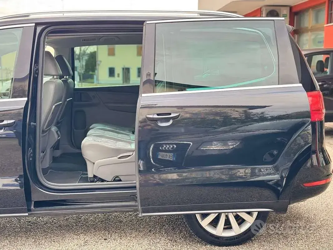 Usata VW Sharan Highline 140 CV (102 kW) 2011 Nero Monovolume