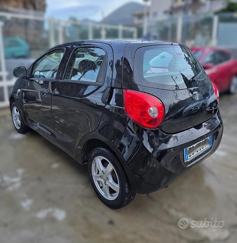 Usata DR DR 1.0 61 kW (83 CV) 2011 Nero Utilitaria